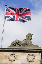 Scotland, Edinburgh, National Gallery of Scotland & Royal Scottish Academy, sphinx & the Union flag.