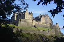 Scotland, Edinburgh, Princes Street gardens, Edinburgh Castle from West Princes Street gardens.