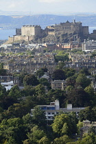 Scotland, Edinburgh, Blackford Hill, Views across to Edinburgh Castle.