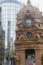 Scotland, Glasgow, City centre west, Cameron Memorial Fountain 1896, Charing Cross.