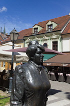 Croatia, Zagreb, Old Town, Tkalciceva Street, Zagorka statue of Marija Juric.