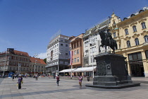 Croatia, Zagreb, Old Town, Ban Jelacic statue in the Square.