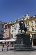 Croatia, Zagreb, Old Town, Ban Jelacic statue in the Square.