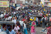 India, Rajasthan, Bikaner, Congestion at a railway level crossing in Bikaner.