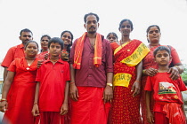 India, Tamil Nadu, Mahabalipuram, Portrait of a family group of pilgrims to the holy town of Mahabapllipuram.
