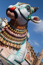 India, Tamil Nadu, Madurai, Statue of Nandi in Madurai.
