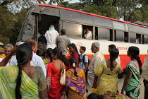 India, Karnataka, Hassan, Passengers boarding a bus in Hassan.