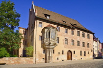 Germany, Bavaria, Nuremberg, Sebalder Pfarrhof and Chorlein, Parsonage with bay or oriel window projection at Sebalduskirche.
