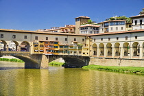 Italy, Tuscany, Florence, River Arno with Ponte Vecchio.