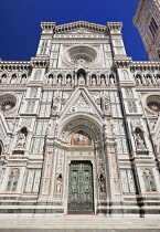 Italy, Tuscany, Florence, Duomo or Cathedral also known as Santa Maria del Fiorel, Doorway.