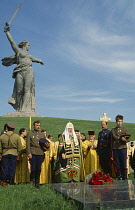 Russia, Religion, Patriarch Alexy II. Head of the Russian Orthodox Church untill his death in 2008. Outdoor service with ceremonial robes.