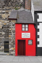 Wales, Conwy, The smallest house in Great Britain.