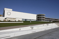 England, East Sussex, Bexhill-on-Sea, Exterior of the art deco De la Warr Pavilion.