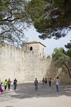 Portugal, Estredmadura, Lisbon, Bairro do Castello, Castelo de Sao Jorge, St Georges castle.