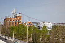 Portugal, Estredmadura, Lisbon, Belem, MAAT, Museum of Art, Architecture and Technology on the banks of the river Tagus housed in former power station with new section design by Amanda Levete.
