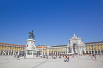 Portugal, Estremadura, Lisbon, Baixa, Praca do Comercio with equestrian statue of King Jose and Rua Augusta triumphal arch.