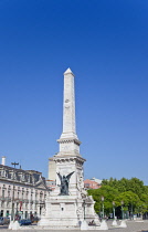 Portugal, Estremadura, Lisbon, Baixa, Obelisk monument on Avenue da Liberdade.