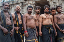 India, Tamil Nadu, Chidambaram, A group of pilgrims at the Nataraja Temple in Chidambaram.