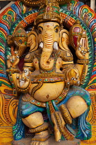 India, Tamil Nadu, Kumbakonam, Statue of Ganesh at the Adi Kumbeswarar temple.
