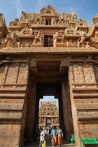 India, Tamil Nadu, Tanjore, Thanjavur, The gopuram at the entrance to the Brihadisvara Temple in Tanjore.