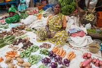 India, Tamil Nadu, Tanjore, Thanjavur, Vegetable seller in the market at Tanjore.