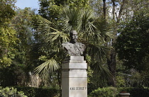 Malta, Attard, San Anton Gardens, King George V bust.