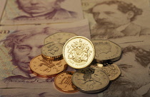 Business, Finance, Money, Currency, Studio shot of Sterling paper money and old pound coin.