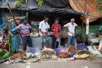 India, West Bengal, Kolkata, Malik Ghat flower market.