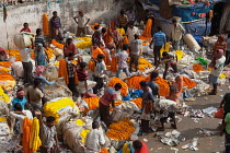 India, West Bengal, Kolkata, Malik Ghat flower market.