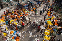 India, West Bengal, Kolkata, Malik Ghat flower market.