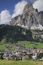 Italy, Trentino Alto Adige, Corvara, valley views with Corvara towards Cunterinesspitzen mountain.
