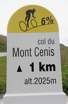 Italy, Valle d'Aosta, cycle gradient sign, Col du Mont Cenis.