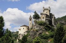 Italy, Valle d'Aosta, Saint Pierre, view of Saint Pierre Castle on outcrop.