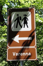 Italy, Lombardy, Lake Como, Castello de Vezio, walking sign.