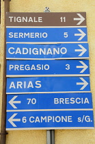 Italy, Lombardy, Lake Garda, road signs.
