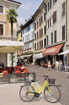 Italy, Lombardy, Lake Garda, Salo, cafes, Piazza Vittoria.