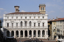 Italy, Lombardy, Bergamo, Town Hall on Piazza Vecchia.