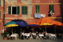 Italy, Liguria, Cinque Terre, Vernazza, harbour cafe.