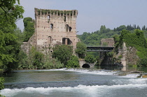 Italy, Lombardy, Vallegio Sul Mincio, bridge & gateway across the Mincio river.