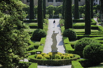 Italy, Veneto, Verona, statue & topiary, garden view, Giardini Giusti.