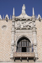 Italy, Veneto, Venice, window detail, Palazzo Ducale.