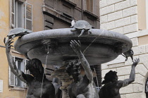 Italy, Lazio, Rome, Centro Storico, Piazza Mattei, Fontana delle Tartarughe.