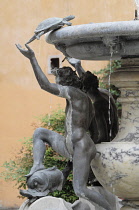 Italy, Lazio, Rome, Centro Storico, Piazza Mattei, Fontana delle Tartarughe.