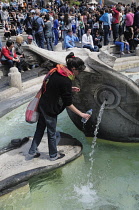 Italy, Lazio, Rome, Centro Storico, Piazza Spagna, Fontana della Baracaccia.