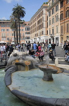 Italy, Lazio, Rome, Centro Storico, Piazza Spagna, Fontana della Baracaccia.