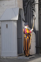 Italy, Lazio, Rome, Vatican City, St Peter's Square, Swiss guards.