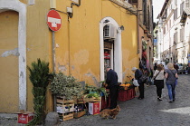 Italy, Lazio, Rome, Trastevere, meandering around the streets of Trastevere.