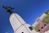 Northern Ireland, Belfast, Stormont, Angular view of the Northern Ireland Assembly building with statue of Lord Edward Carson in the foreground.