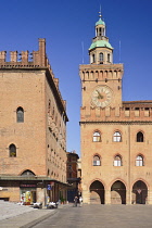 Italy, Emilia Romagna, Bologna, Piazza Maggiore, Palazzo dâAccursio O Comunale or City Hall, Clock Tower.