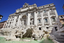 Italy, Lazio, Rome, Piazza di Trevi, Baroque Trevi Fountain or Fontana di Trevi begun by Nicola Salvi in 1732 and completed by various artists in 1762.